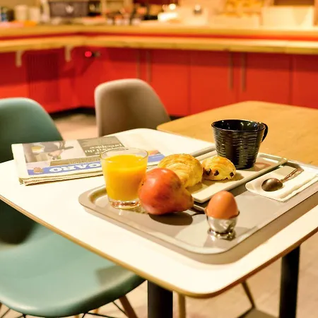 Hotel Ibis Centre Pont De L'europe 3*